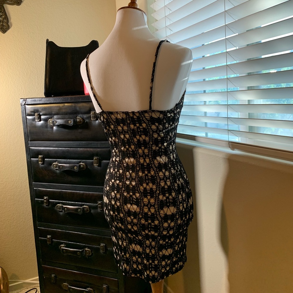 Mini Dress small size - Picture 8 of 9